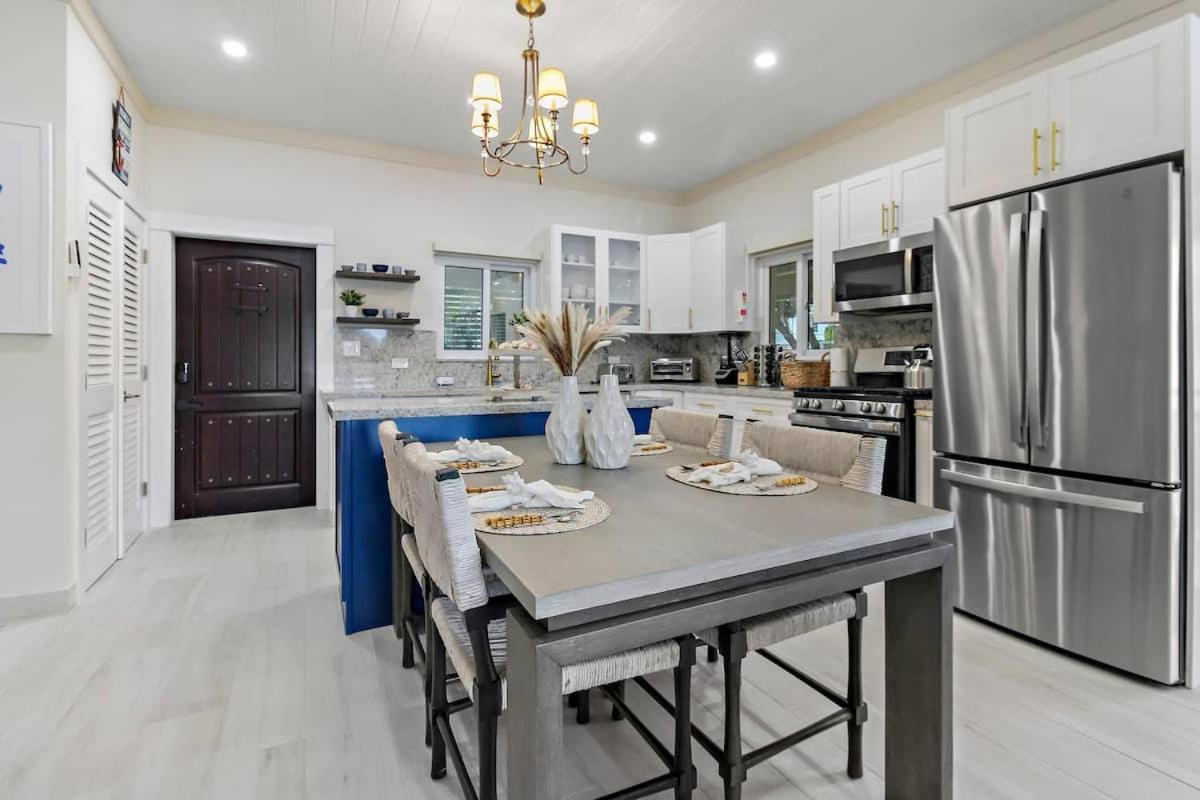 New Luxe Caribbean In The Bahamas With Canal Access! Gasthuis