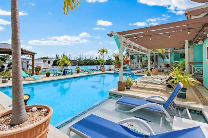 Gasthuis New Luxe Caribbean In The Bahamas With Canal Access! *